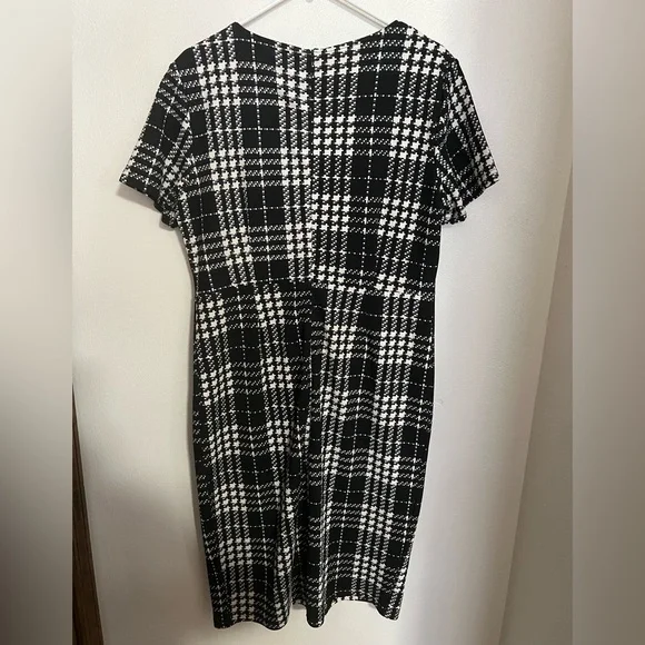 NAIVE SHINE Classic Tweed Printed Bodycon Dress with Ruffle Black White Wms XL - Picture 4 of 4